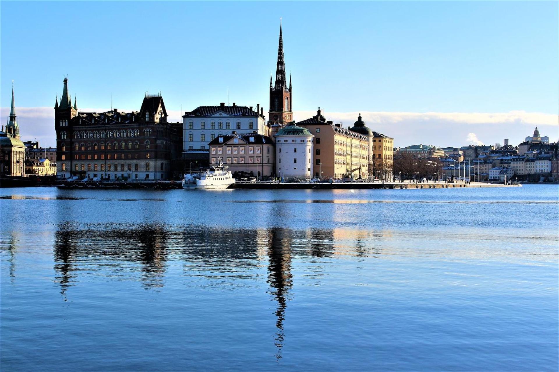 Central Apartment 5Min Drive To The Airport. Stockholm Kültér fotó